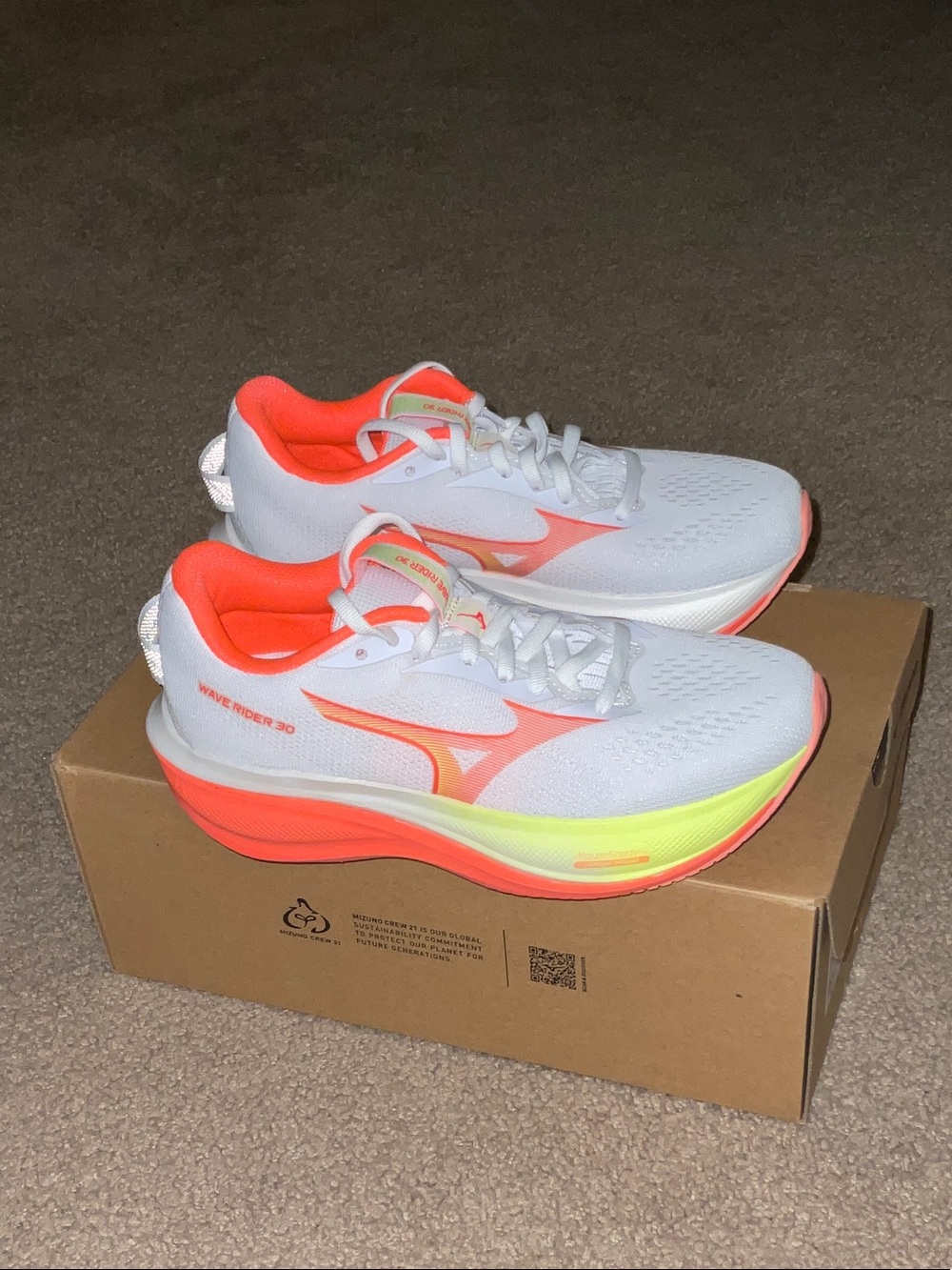 Women’s Mizuno Wave Rider 30 size 6.5